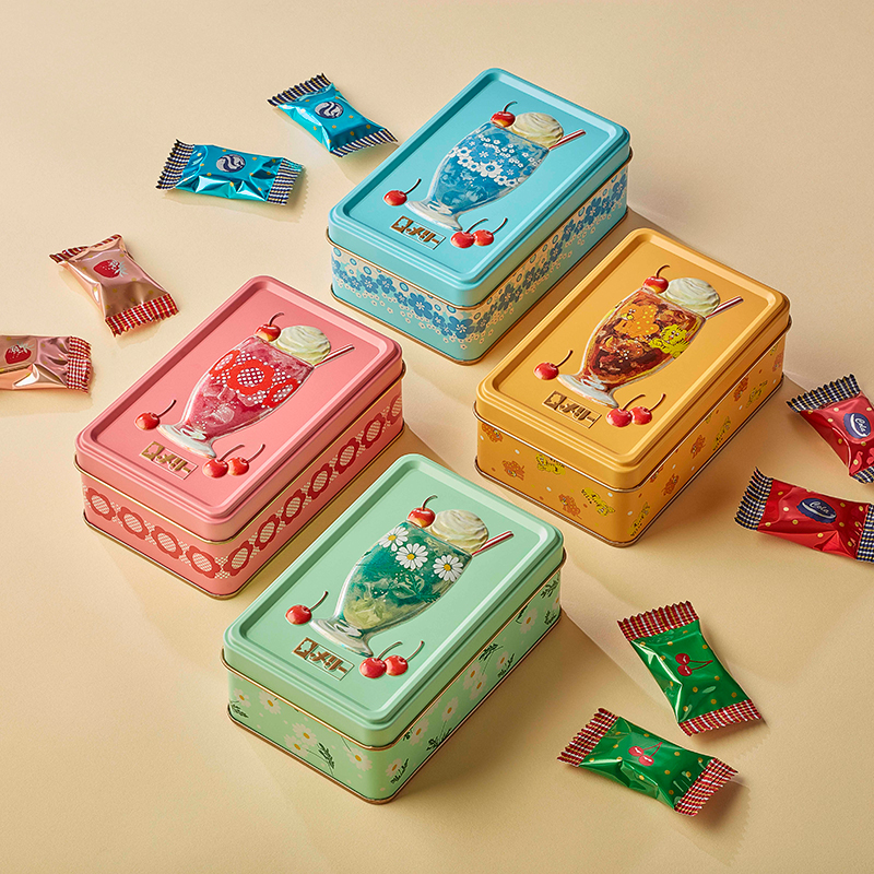阪急うめだ本店催事「ときめきレトロ巡り」にて 「はじけるキャンディチョコレート。×アデリアレトロ」の コラボ商品が9月17日（水）~21日（日）の期間限定で 数量限定で先行販売いたします！