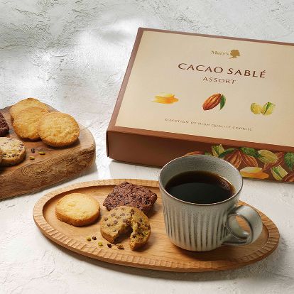 チョコチップやナッツがザクザク芳醇な味わい「カカオサブレアソート」を6月1日（水）より全国の百貨店メリーチョコレート売場を中心に発売。